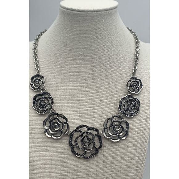Rose Flower Silvertone Statement Necklace Whimsygoth Fairygoth Dark Romantic - Picture 1 of 6